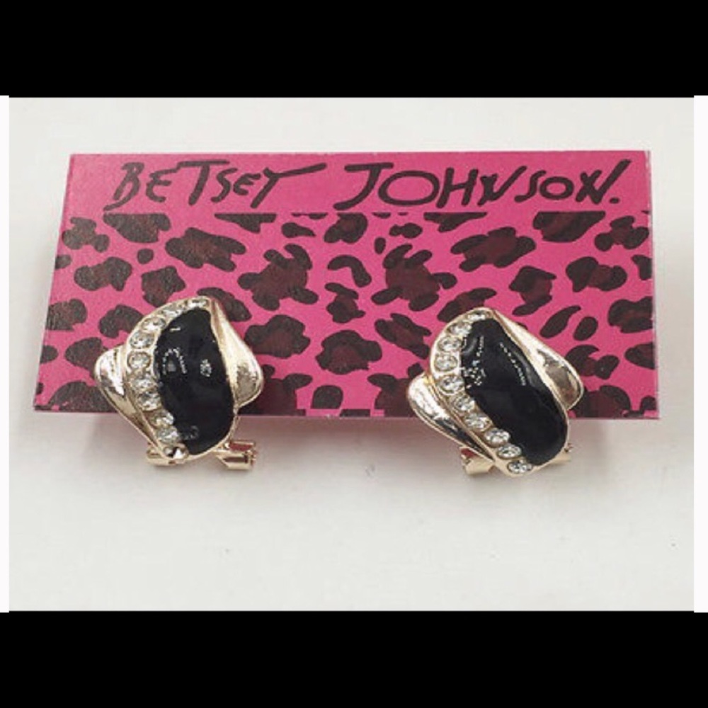 Betsey Johnson gorgeous crystal embedded earrings